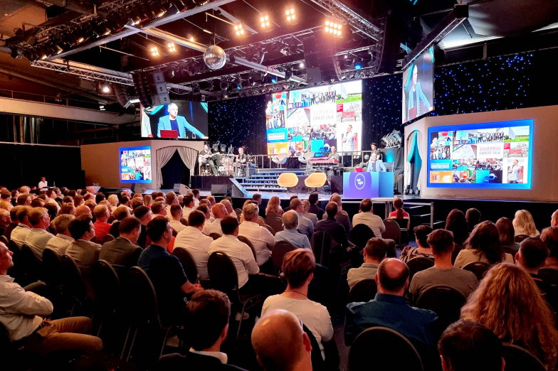 Fujitsu Business Booster Summit