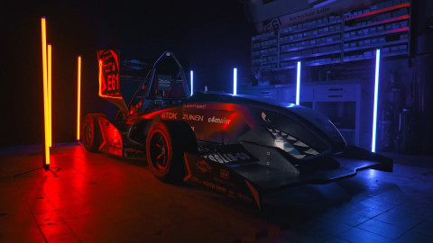 High-Performance Workstation im Rennauto-Engineering