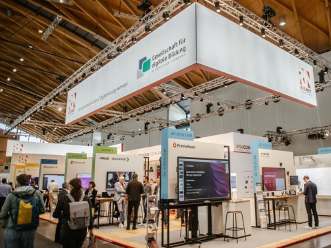 REDNET LEARNTEC trade show presence